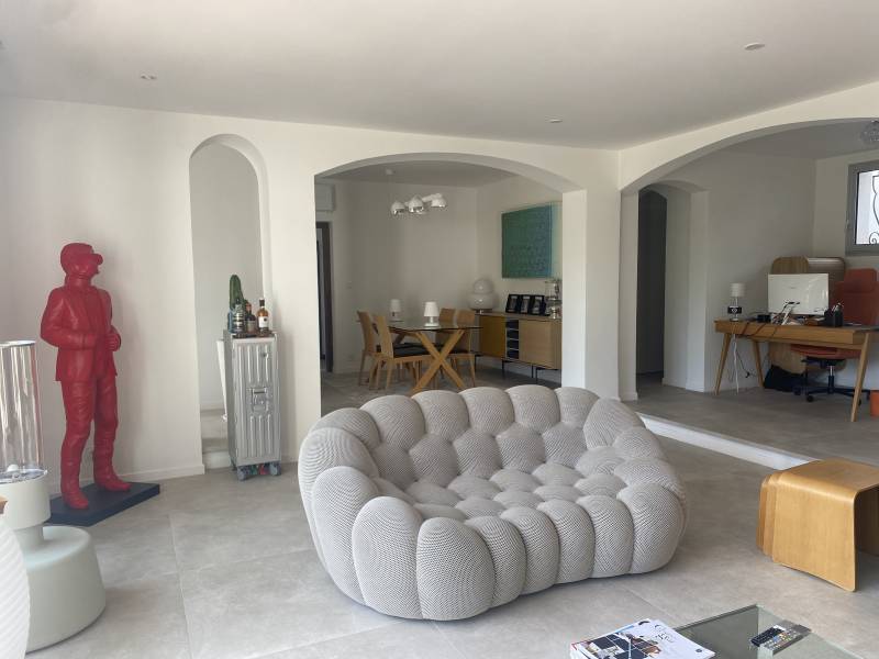 entrée moderne fréjus